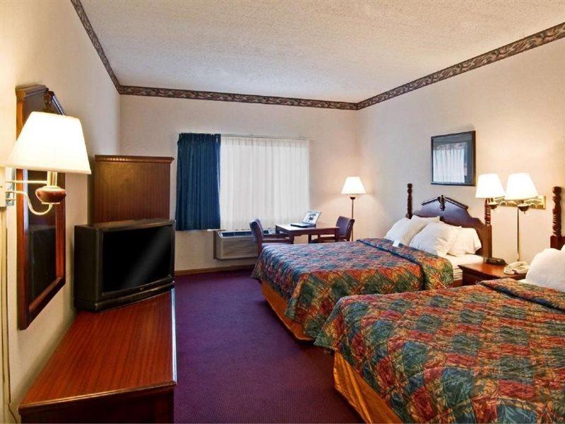 Americas Best Value Inn Waukegan Exterior foto